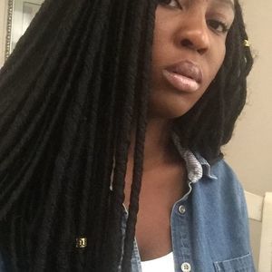 Meet your Posher, Christina